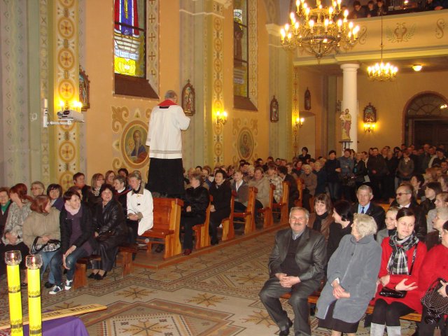 Misje i pożegnanie krzyża