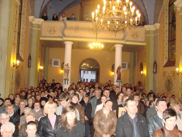 Misje i pożegnanie krzyża