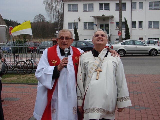 Misje i pożegnanie krzyża