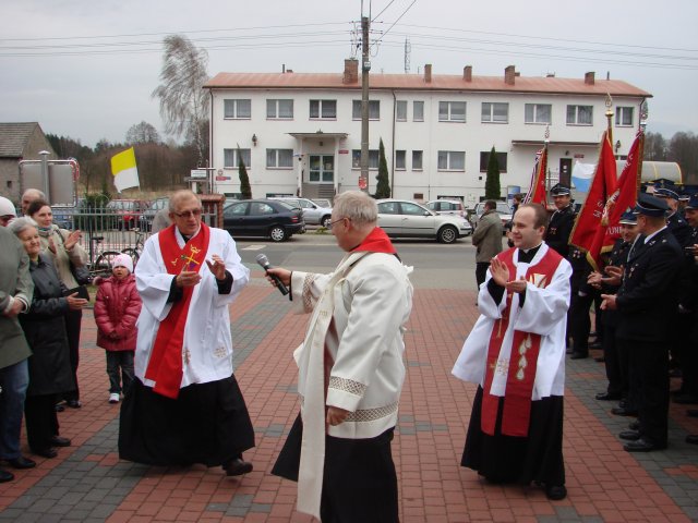 Misje i pożegnanie krzyża
