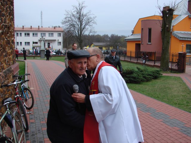 Misje i pożegnanie krzyża